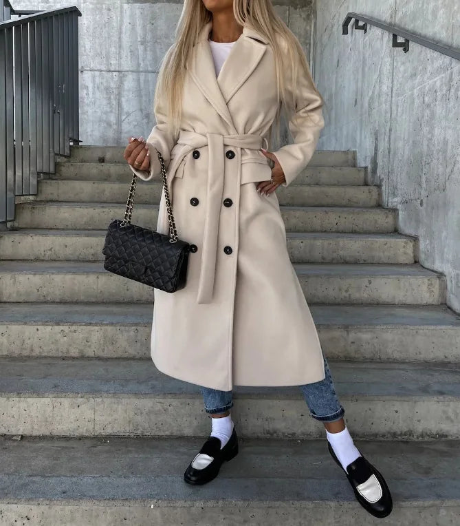Mune | Women's Long Wool Winter Coat with Reversed Collar and Buttonless Zipper