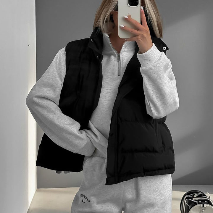 Mune | Women's Insulated Winter Vest with Zipper and Hood
