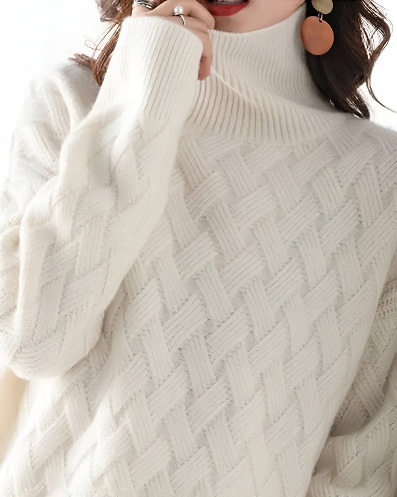 Mune | Luxurious Cashmere Turtleneck Sweater for Elegance