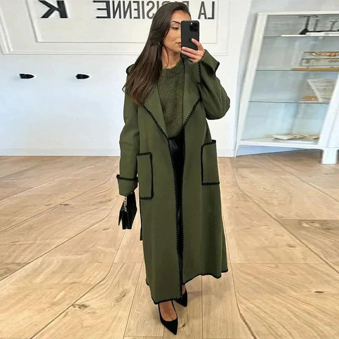 Mune | Longer women's coat with contrast seams and lapel collar