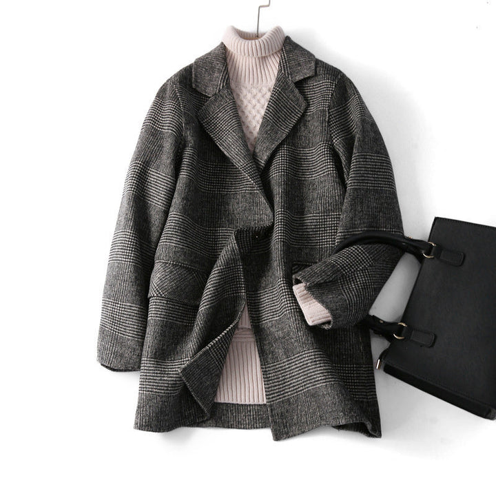 Mune | Women's Wool Winter Jacket with Check Pattern and Lapel Collar