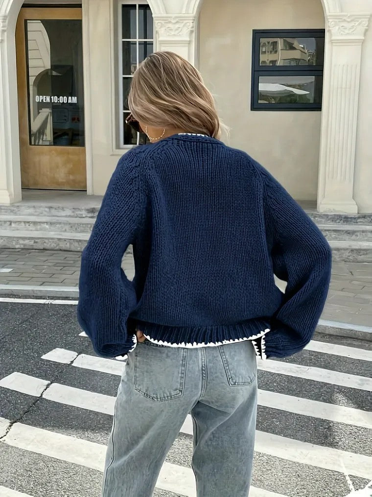 Mune | Women's Knit Cardigan with V-Neck and Bow Closure