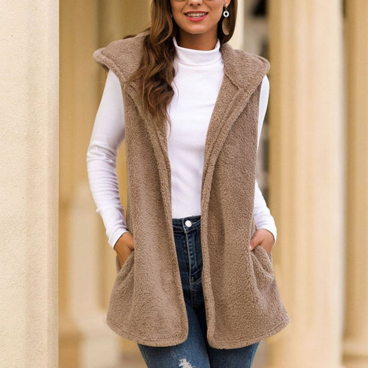 Mune | Women's Sleeveless Fleece Vest with Hood and Pockets