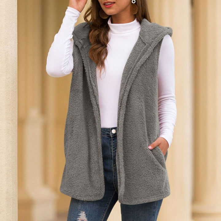 Mune | Women's Sleeveless Fleece Vest with Hood and Pockets