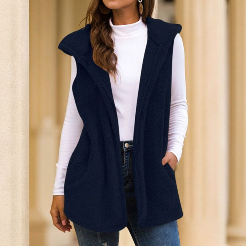 Mune | Women's Sleeveless Fleece Vest with Hood and Pockets