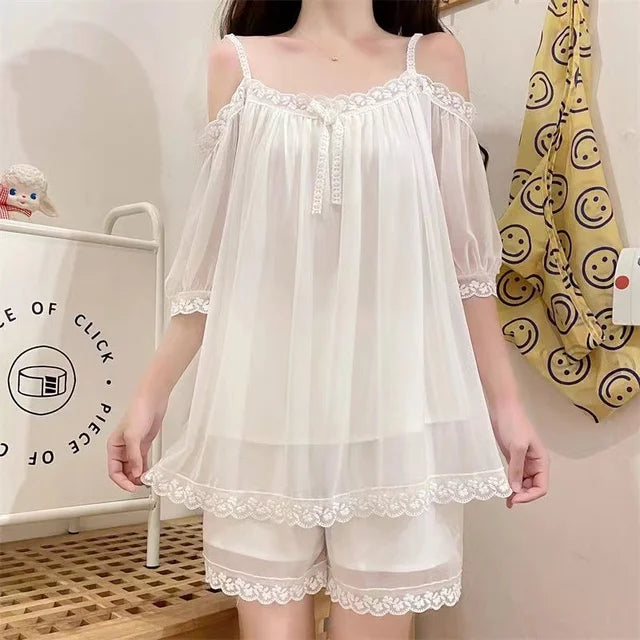 Mune | Nightgown in flower-lace summer