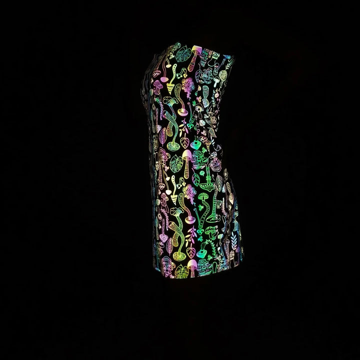 Mune | Radiant party dress with phosphorescent effect