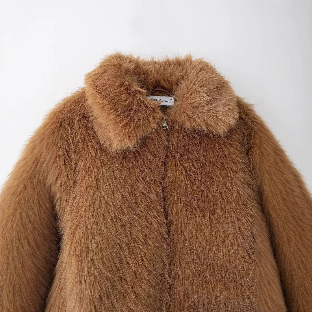 Women's short cozy faux fur jacket with shirt collar and concealed zipper placket Mune Fashion