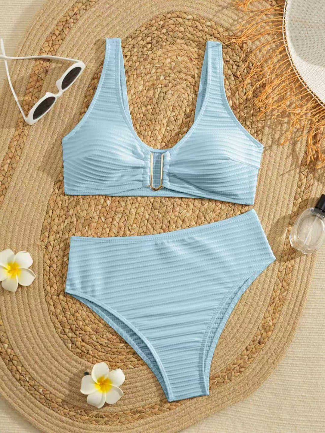 Ladies Bikini Set with modern ribbed structure and elegant gold accents Mune Fashion