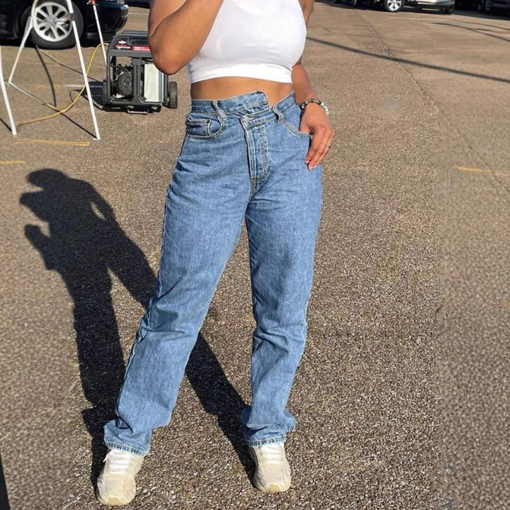 Ladies High-Waisted Cropped Mom Jeans with Asymmetrical Waist and Straight Leg Mune Fashion