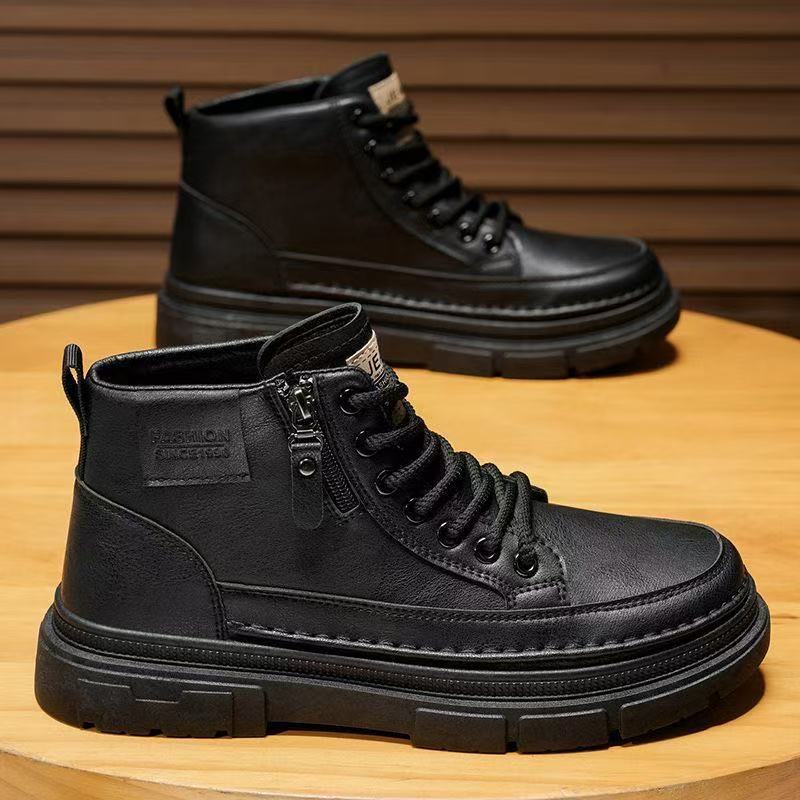 Men's chunky boots with zipper, padded shaft and profiled sole Mune Fashion