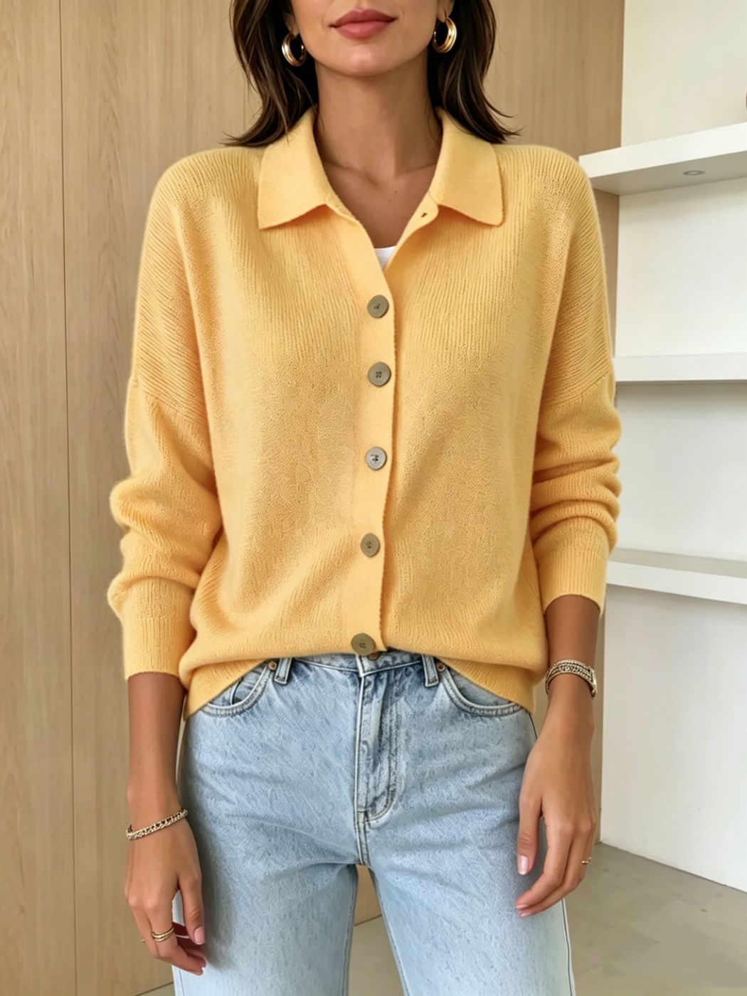 Women's fine knit cardigan with shirt collar, relaxed silhouette, and wooden buttons Mune Fashion