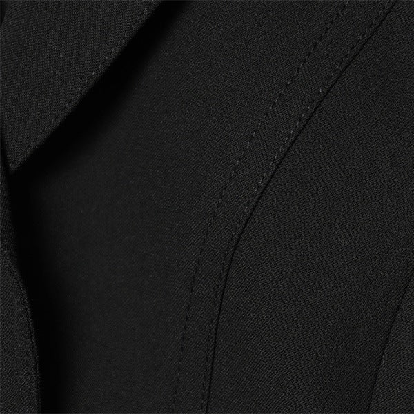 Women’s short blazer in sculpted look with dart seams and figure-flattering silhouette Mune Fashion