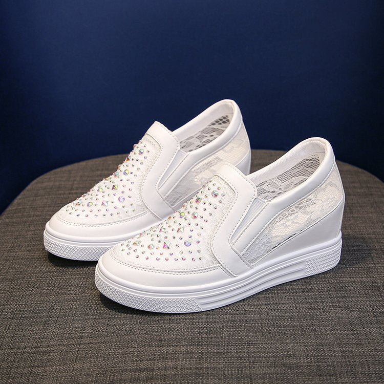 Damen Slip-On Keil-Sneaker mit funkelnden Ziersteinen und elastischen Seiteneinsätzen Mune Fashion