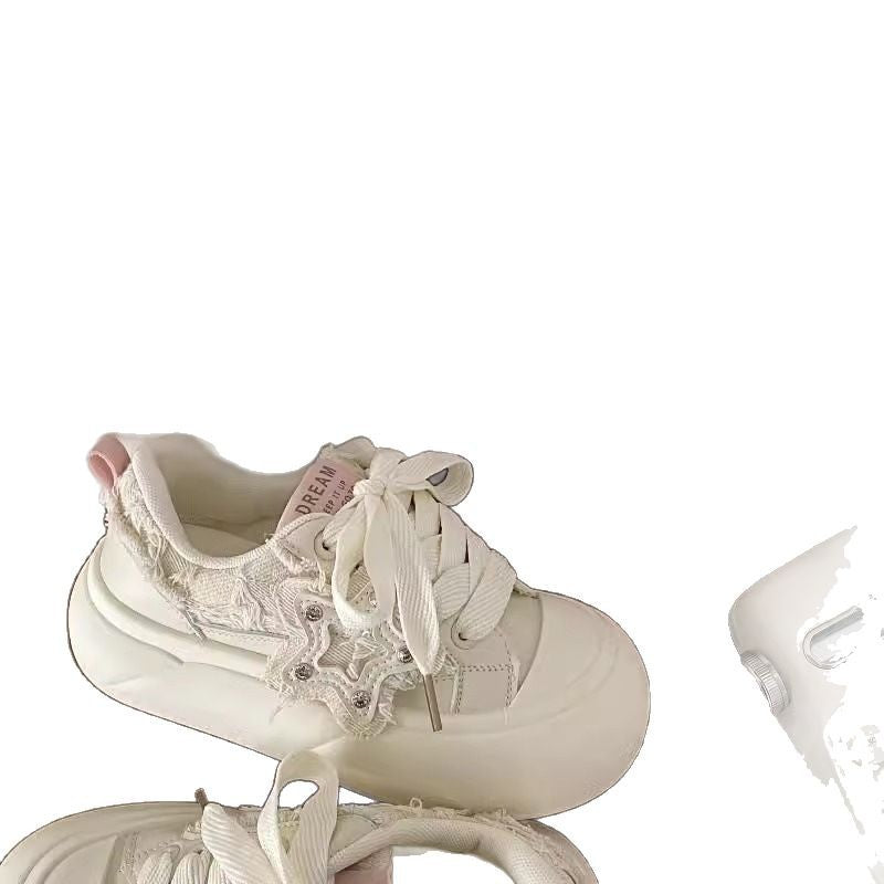 Women's Comfortable Sneakers with Fashionable Details and Soft Lining Mune Fashion