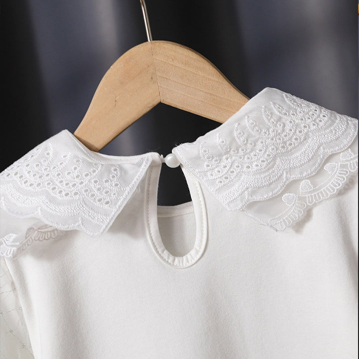 Girls fashionable blouse with elegant tulle sleeves and artistic lace decoration Mune Fashion