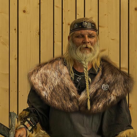 Men's Viking-inspired shoulder cape made of dense faux fur with leather trim and decorative brooch Mune Fashion