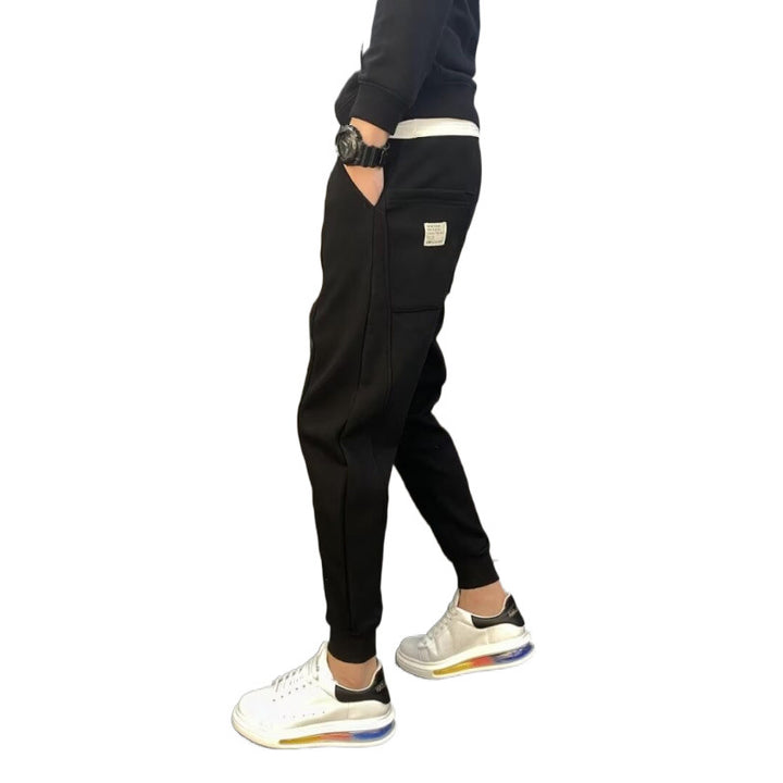 Men's jogging pants with tailored tapered cut, crease and elastic cuffs Mune Fashion
