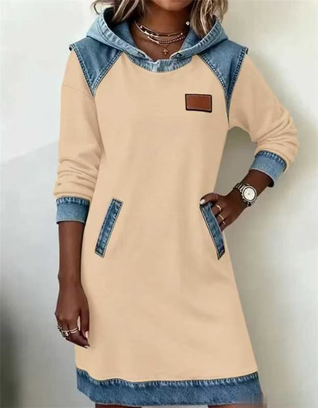 Women's hooded sweatshirt dress with denim appliqués, kangaroo pockets and casual cut Mune Fashion