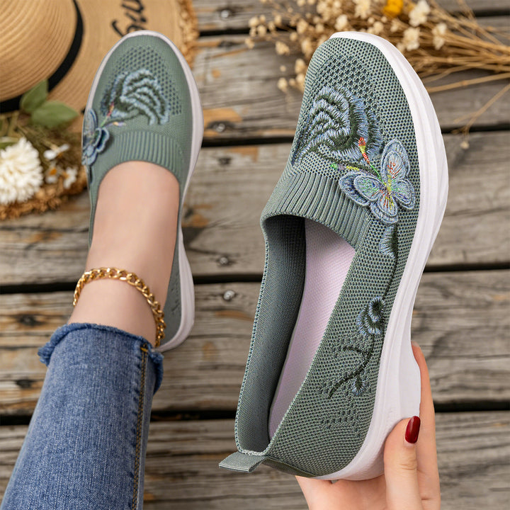 Women's knitted slip-on slippers with butterfly embroidery and cushioning EVA platform sole Mune Fashion