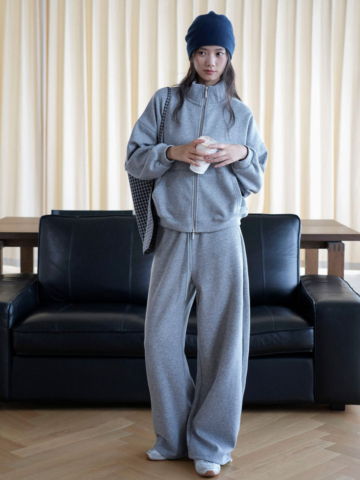 Women's zip sweatshirt with stand-up collar and wide jogging pants set Mune Fashion