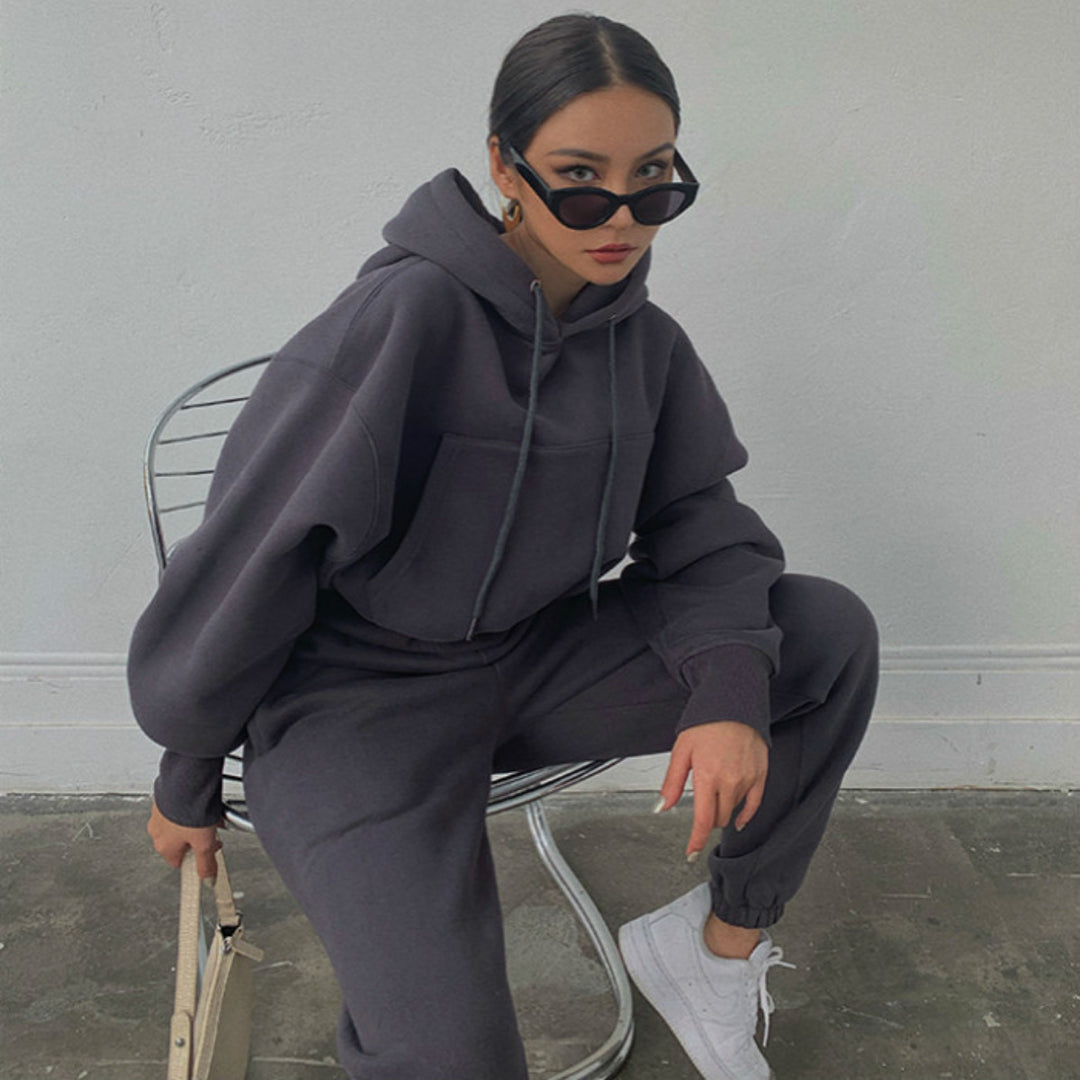 Women’s Oversized Loungewear Set made of French Terry with Hood and High-Waist Jogging Pants Mune Fashion