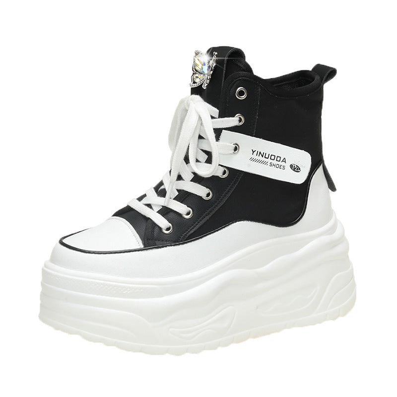 Ladies' platform sneakers with high shaft, lacing, and butterfly brooch Mune Fashion
