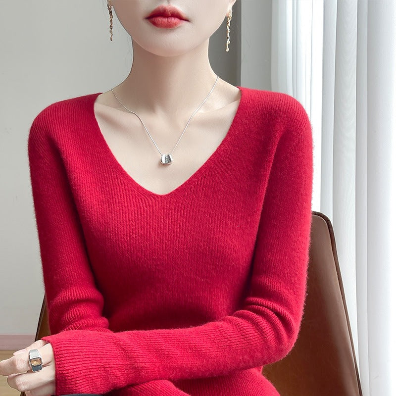 Women's Slim Fit V-Neck Fine Knit Sweater with Fine Rib Structure and Soft Feel Mune Fashion