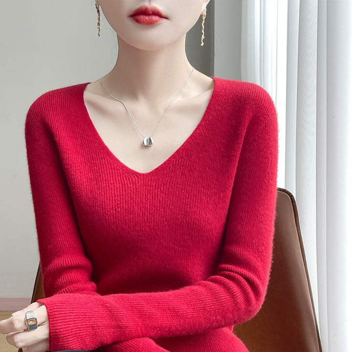 Women's Slim Fit V-Neck Fine Knit Sweater with Fine Rib Structure and Soft Feel Mune Fashion