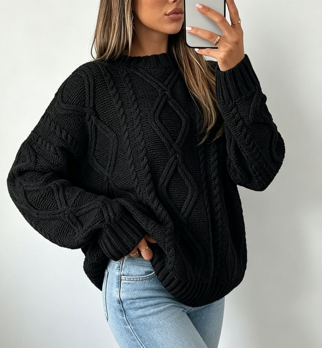 Women's Oversize Braided Knit Sweater with Cable Pattern and Round Neck Mune Fashion