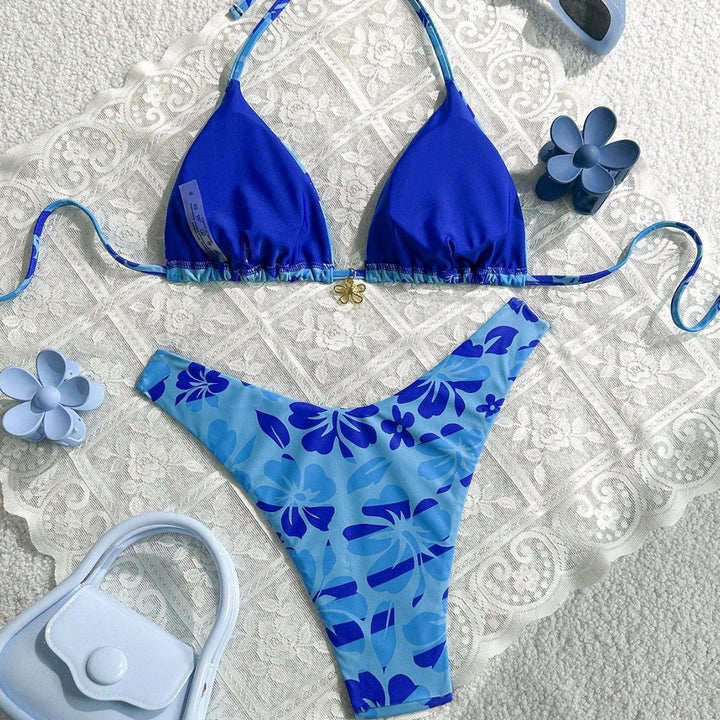 Women's Triangle Bikini with Floral Pattern Mune Fashion