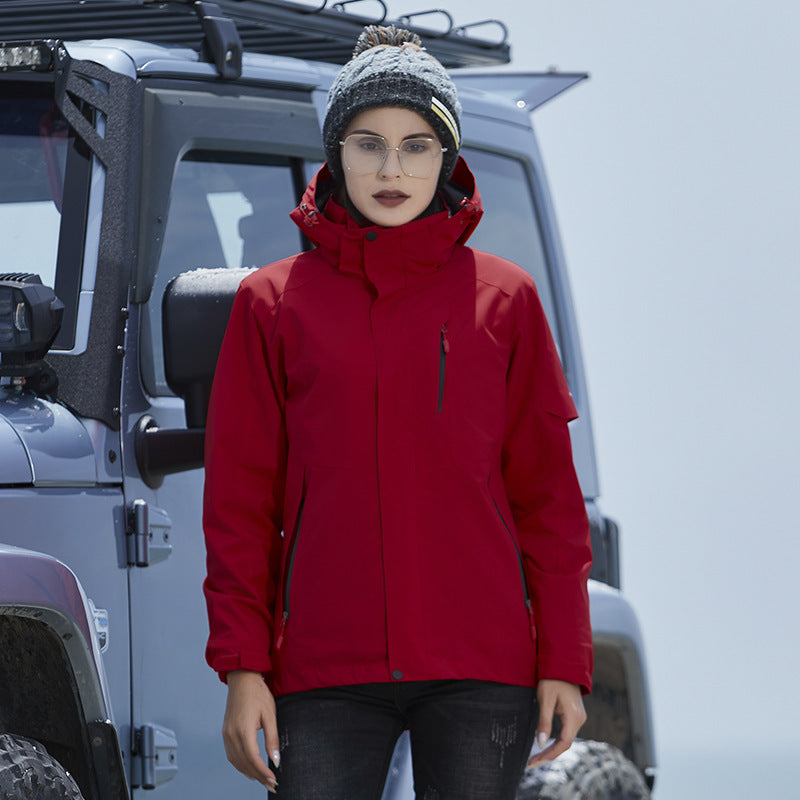 Ladies' technical rain and leisure jacket with adjustable hood and multiple pockets Mune Fashion