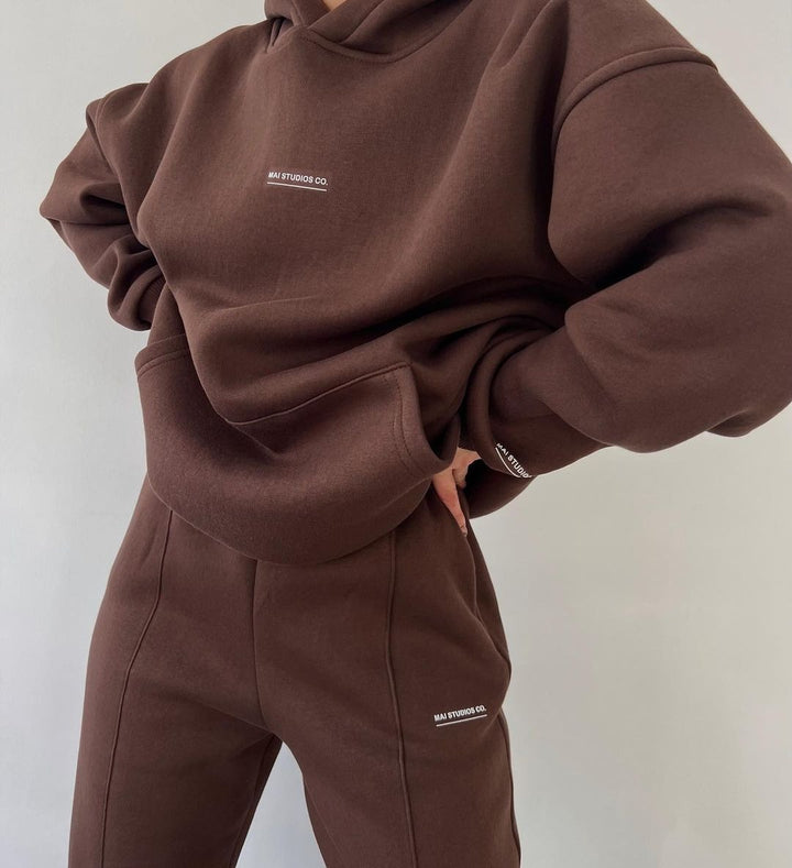 Women's Set Heavy French-Terry Oversize Hoodie with Kangaroo Pocket and Slim Joggers Mune Fashion