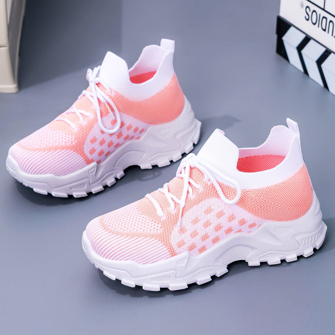 Women's sporty sneakers with breathable knit upper and flexible sole Mune Fashion