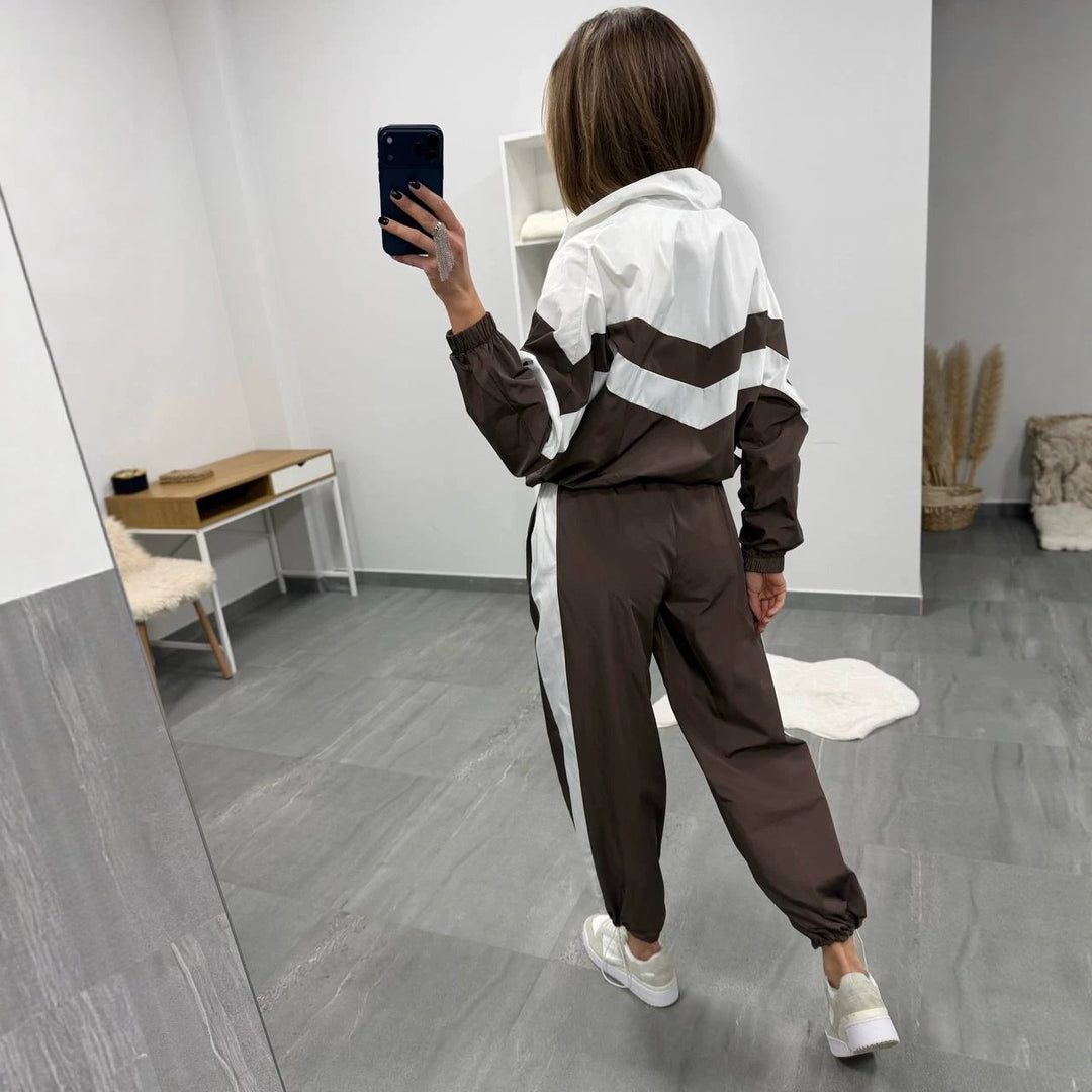 Women's retro nylon tracksuit with hooded zip jacket and wide high-waisted trousers Mune Fashion