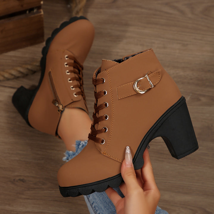 Women's ankle-high lace-up ankle boots with a sturdy block heel and profiled lug sole Mune Fashion