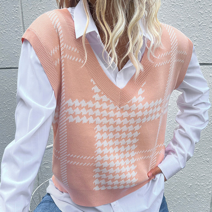 Ladies oversized knit vest with V-neck and houndstooth pattern Mune Fashion