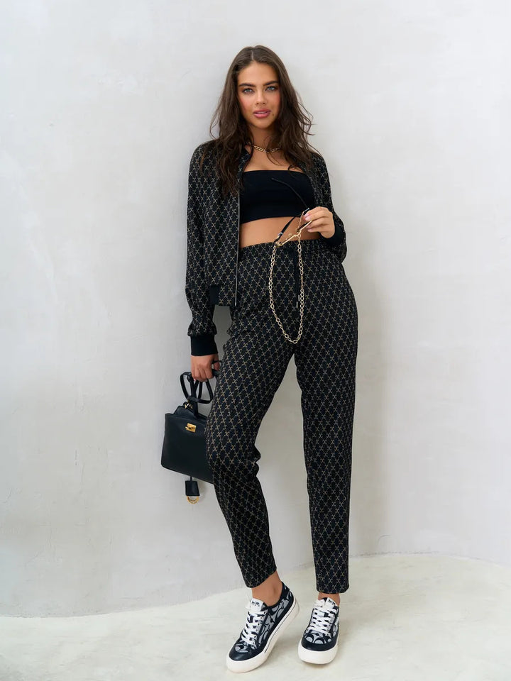 Women's jacquard lounge set with short bomber jacket and high-cut drawstring pants Mune Fashion