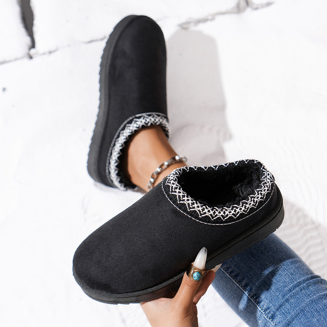 Women’s Lined Loafer Slippers made of Suede-Like Material with Embroidered Edge and Profiled Platform Mune Fashion
