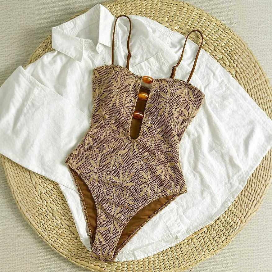 Women's Elegant Design Swimsuit with Special Cut Mune Fashion