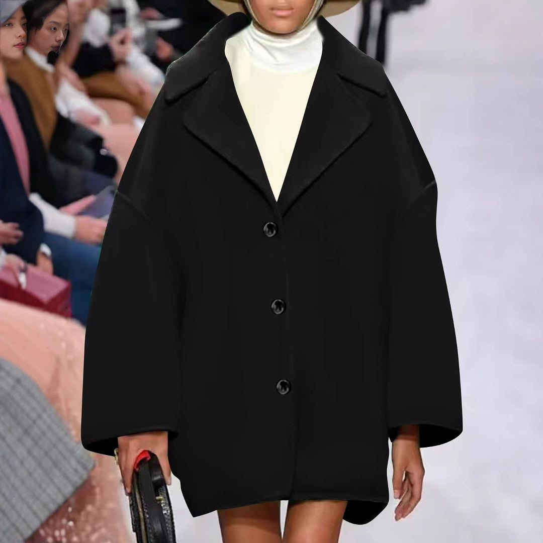 Women's Oversized Short Coat with Wide Lapels and Button Closure Mune Fashion