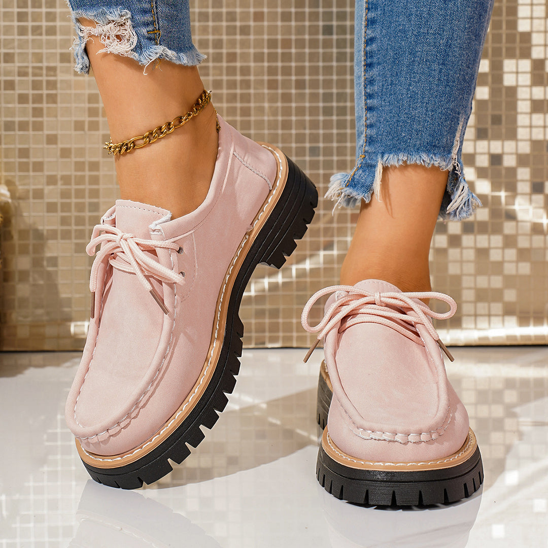 Women Robust Lace-Up Moccasin with Profiled Rubber Sole and Contrast Stitch Mune Fashion