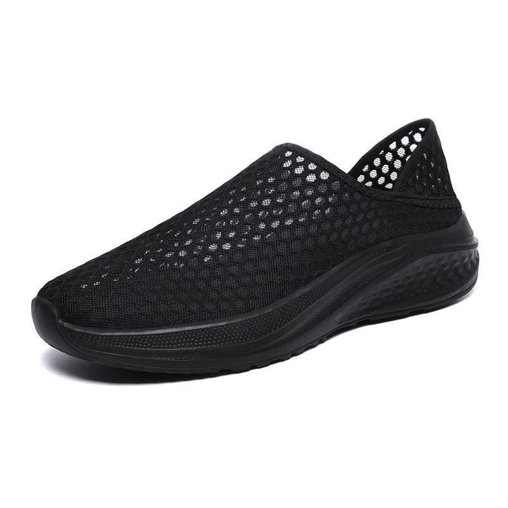 Unisex nan lightweight casual mule with honeycomb mesh, padded insole and slip-resistant outsole Mune Fashion