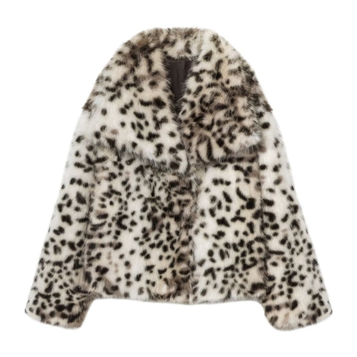 Women's short jacket made of faux fur in snow leopard print with wide lapels Mune Fashion