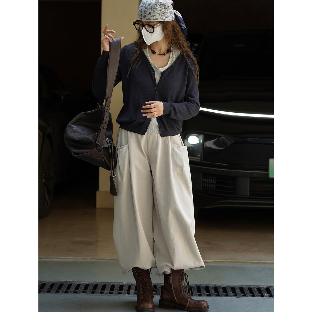 Women's fine knit cardigan with open front, ribbed hem and boxy silhouette Mune Fashion