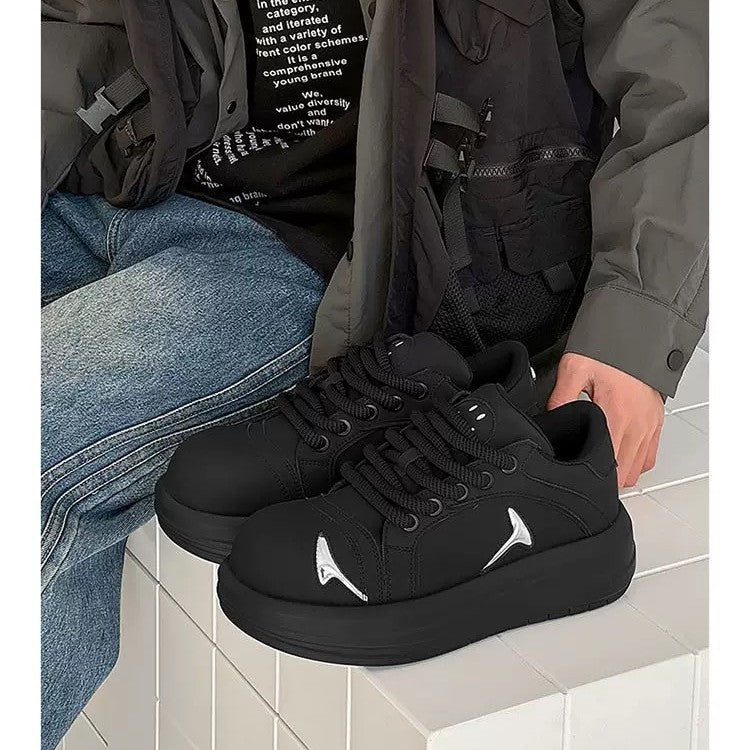 Women Sporty Sneakers with Padded Sole and Modern Design Mune Fashion