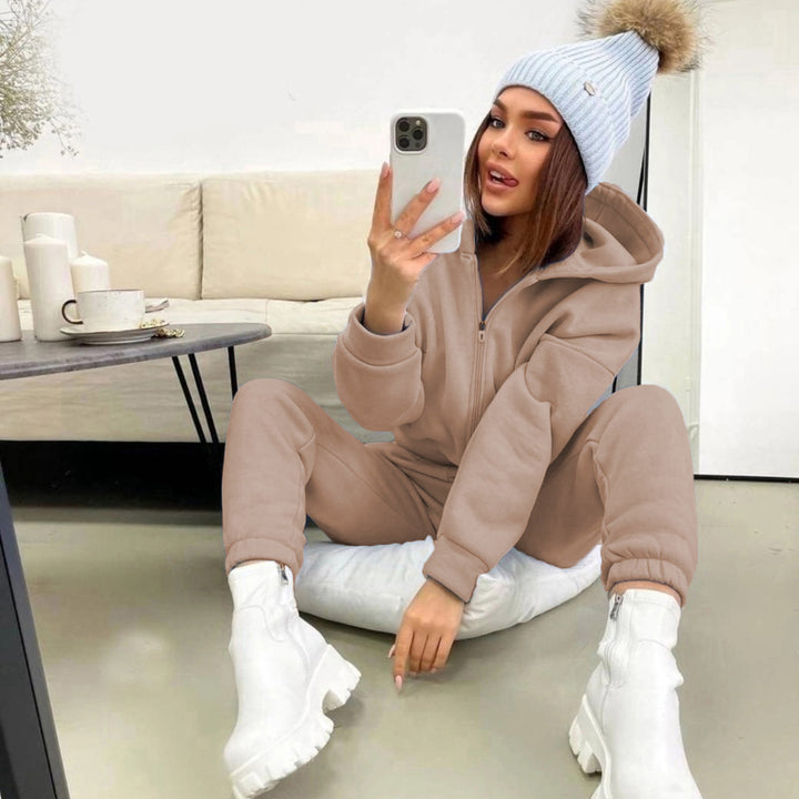 Women's soft zip-up hoodie and tailored comfort jogging pants set with inner fleece Mune Fashion