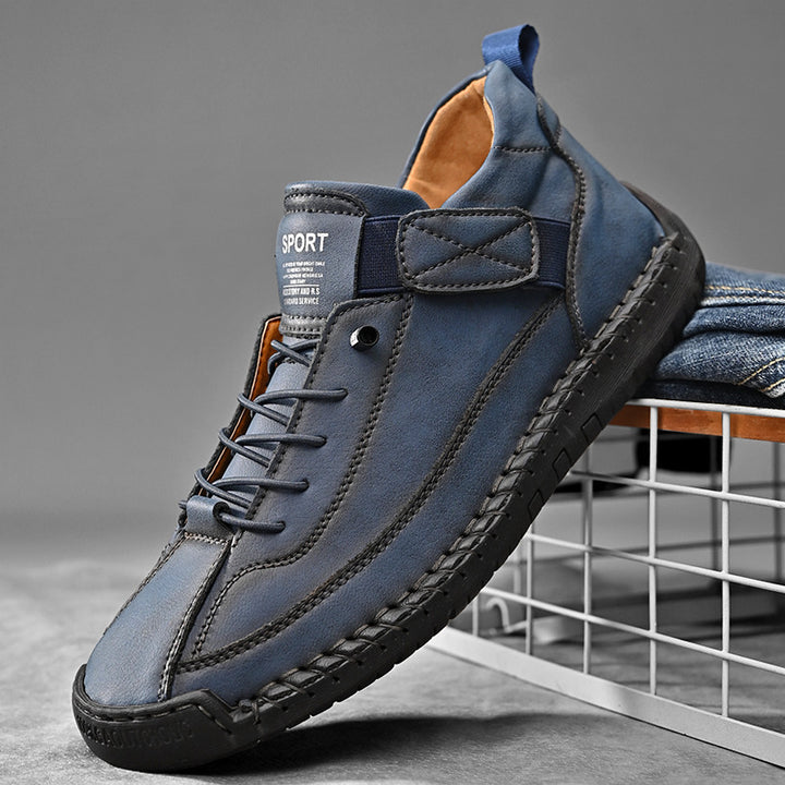 Men's leather imitation casual sneaker with Velcro strap, moccasin seam & profiled rubber sole Mune Fashion