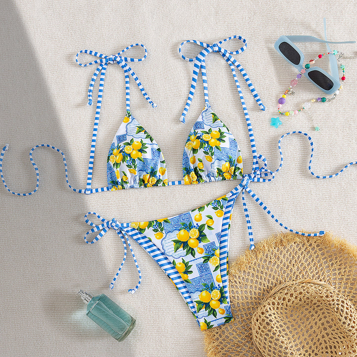 Ladies triangle bikini with playful floral pattern and adjustable straps Mune Fashion