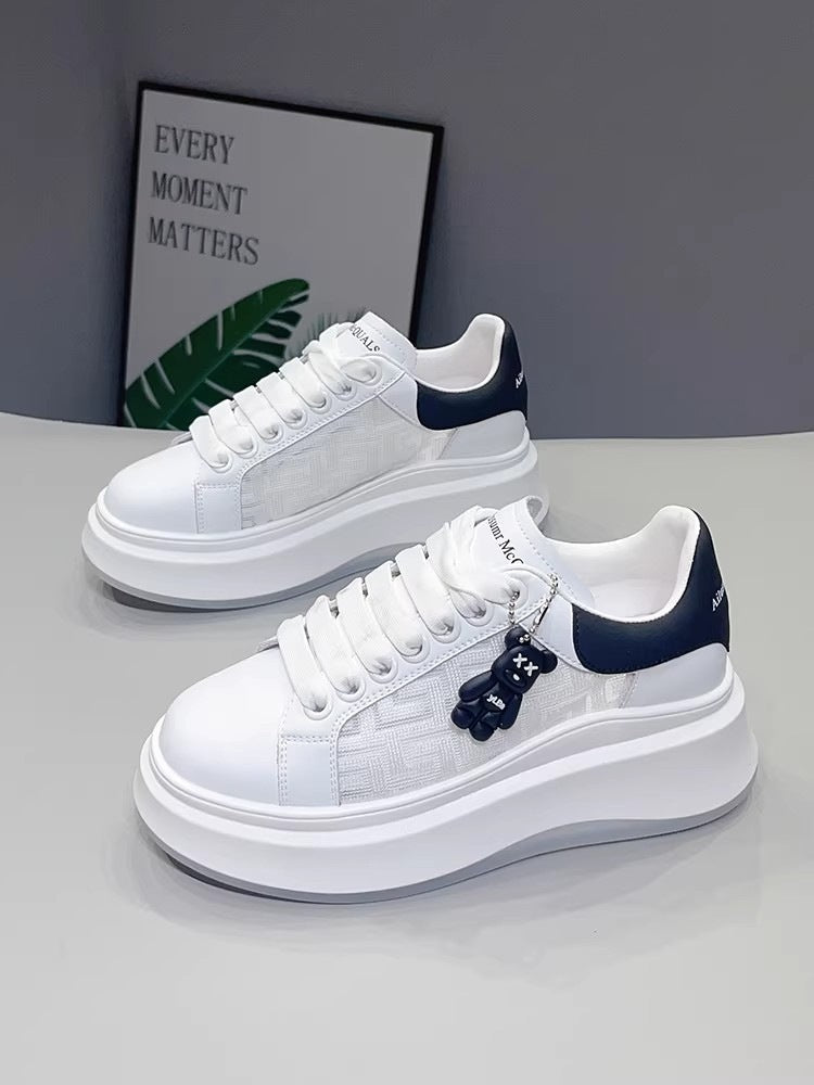 Women’s fashionable chunky sneakers with flexible cushioning sole and breathable platform construction Mune Fashion